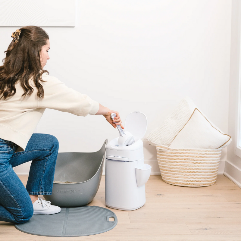 Cat Litter Disposal System - Design Pail with Scoop, Holder & Refill (Up To 2 Months)