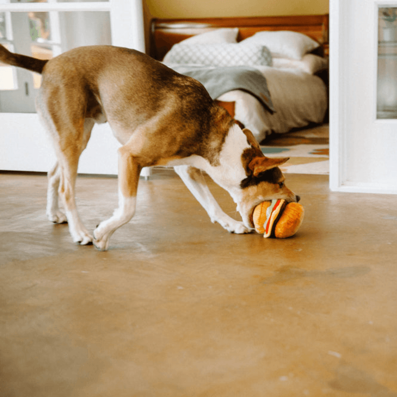 Plush Dog Toy - American Classic Collection - Barky Burger - J & J Pet Club - P.L.A.Y.