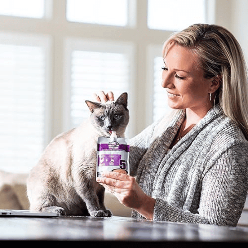 Squeezable Creamy Cat Treat - Heart & Eyes - 2.5 oz pouch - J & J Pet Club - Purebites