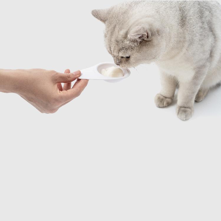 “Q-Spoon” Interactive Cat Food Feeder - J & J Pet Club - Pidan